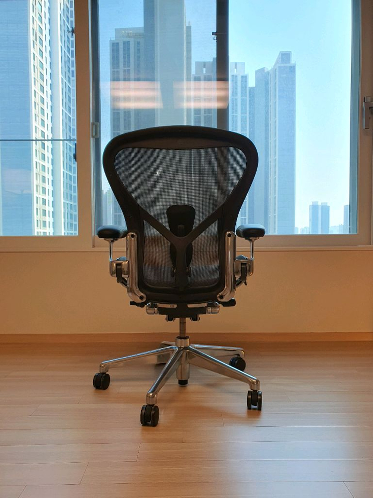 [상태S급]허먼밀러 뉴 에어론 CD체어 <B타입_그라파이트>--2