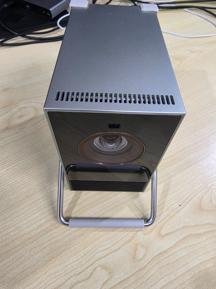 LG 시네빔 큐브--2