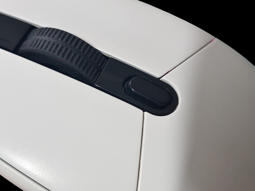 로지텍 G102 프로디지 1세대 게이밍 마우스 화이트--6