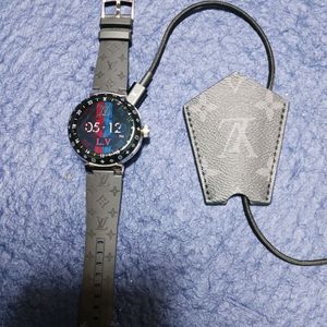 루이비통 땅부르 호라이즌 라이트업 스마트워치 이미지