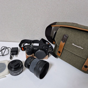 소니 a6400바디+번들 렌즈+시그마 56mm 이미지