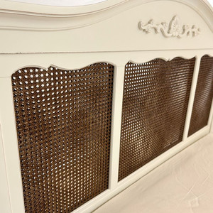 까사미아 카라침대프레임(퀸사이즈) 이미지