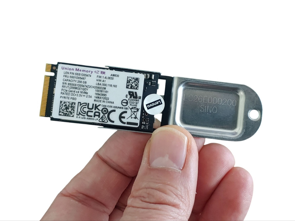 유니온메모리 AM630 M.2 2242 NVMe 256GB SSD Gen4--4
