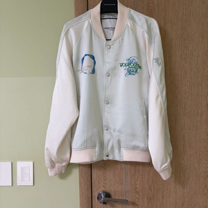 우영미 24ss 자수 바시티 자켓 판매