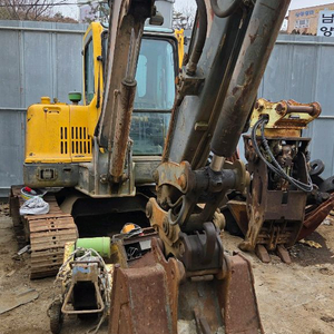 볼보 굴삭기 02 이미지