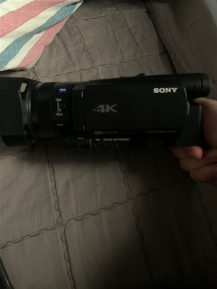 소니 ax700 캠코더--1