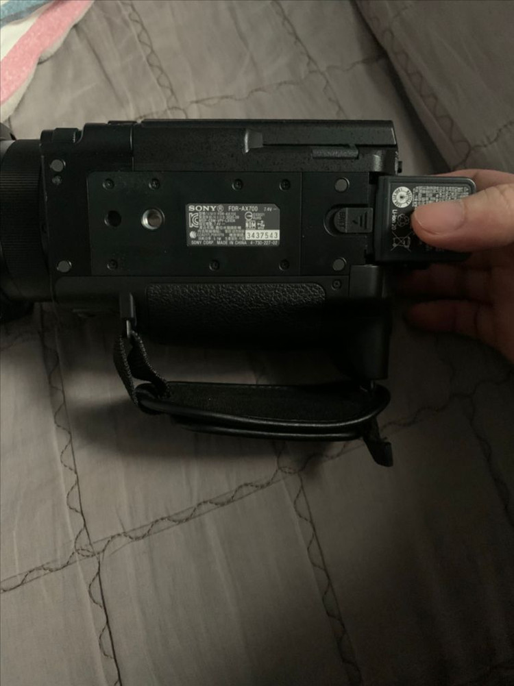 소니 ax700 캠코더--2