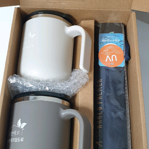 (새상품)머그컵 2개 + 아놀드파마 우산 선물세트