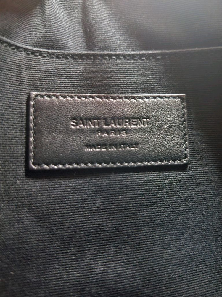 생로랑 모노그램 레더 클러치백--3