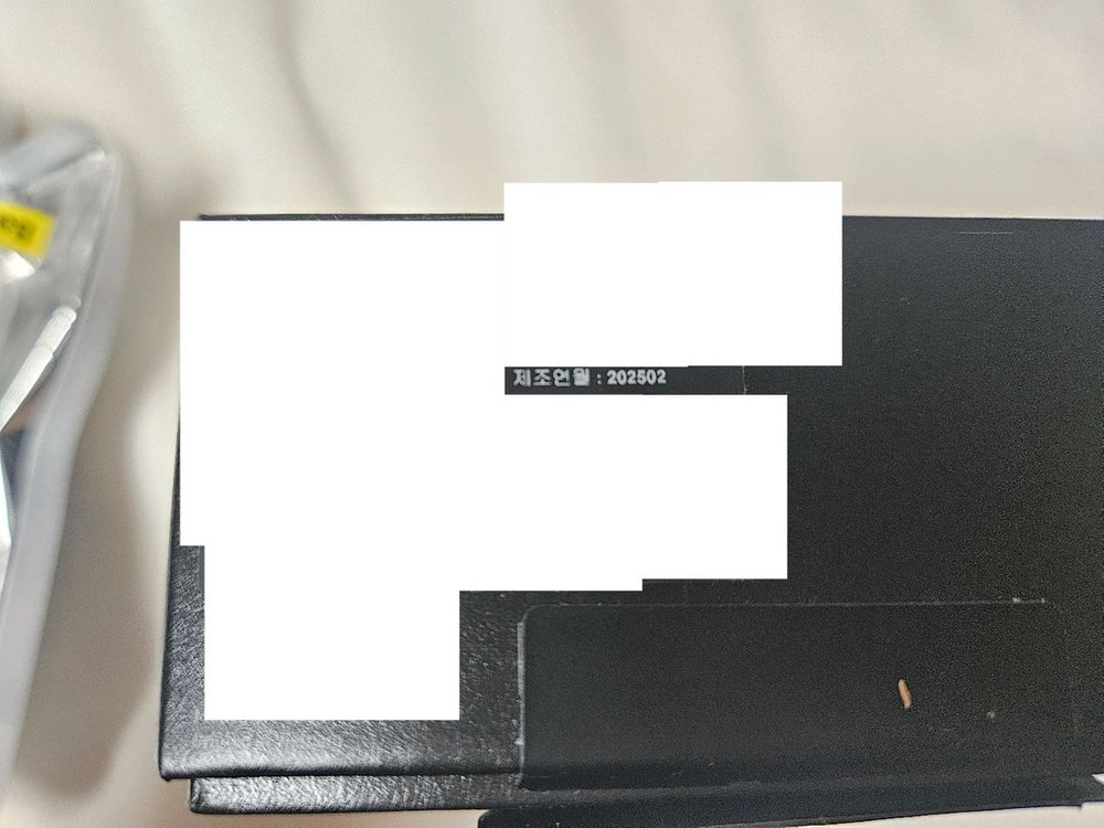 버즈3프로 화이트 + 케이스 + 아즈라 맥스 이어팁 + 철가루 방지 스티커--2