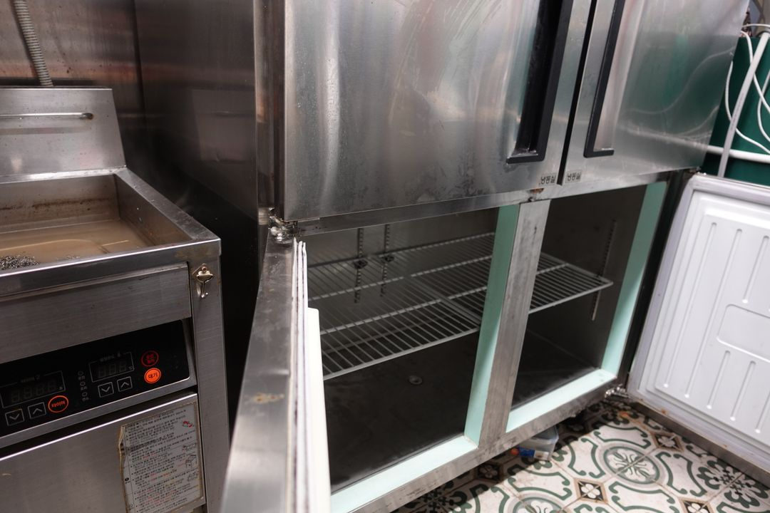 업소용 45박스 4도어 키스템 수직형 직냉식 냉동 냉장고 kis-kd45hrf 이미지