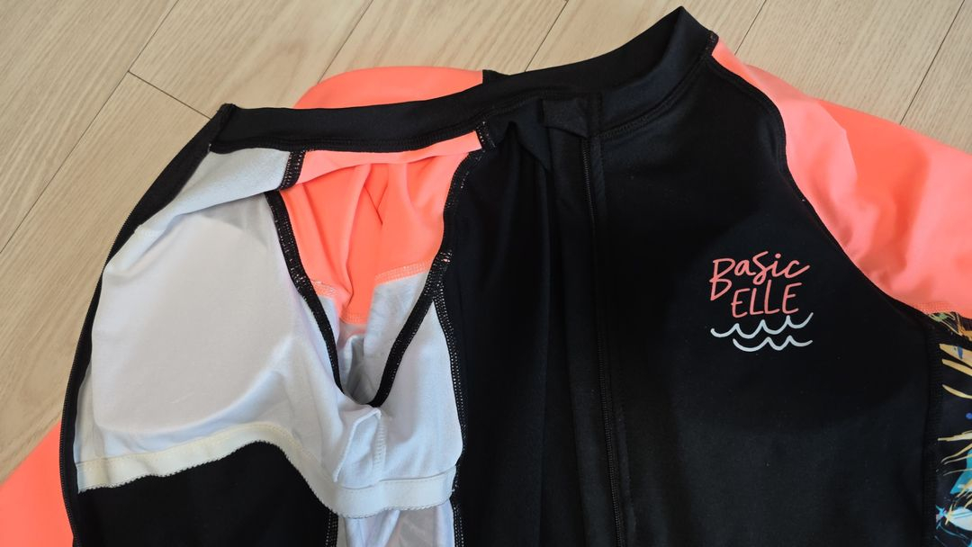 엘르 여아동 래쉬가드--1