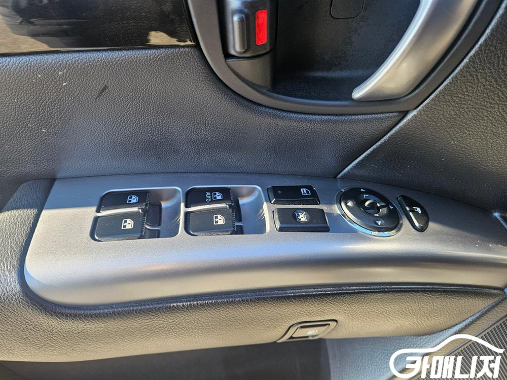 [현대]싼타페 더 스타일 디젤 2WD 2.0 MLX 럭셔리 (7인승) #2026년특가 이미지