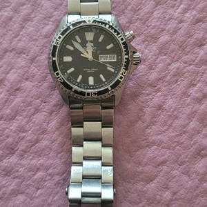 오리엔트 오토다이버 시계 이미지