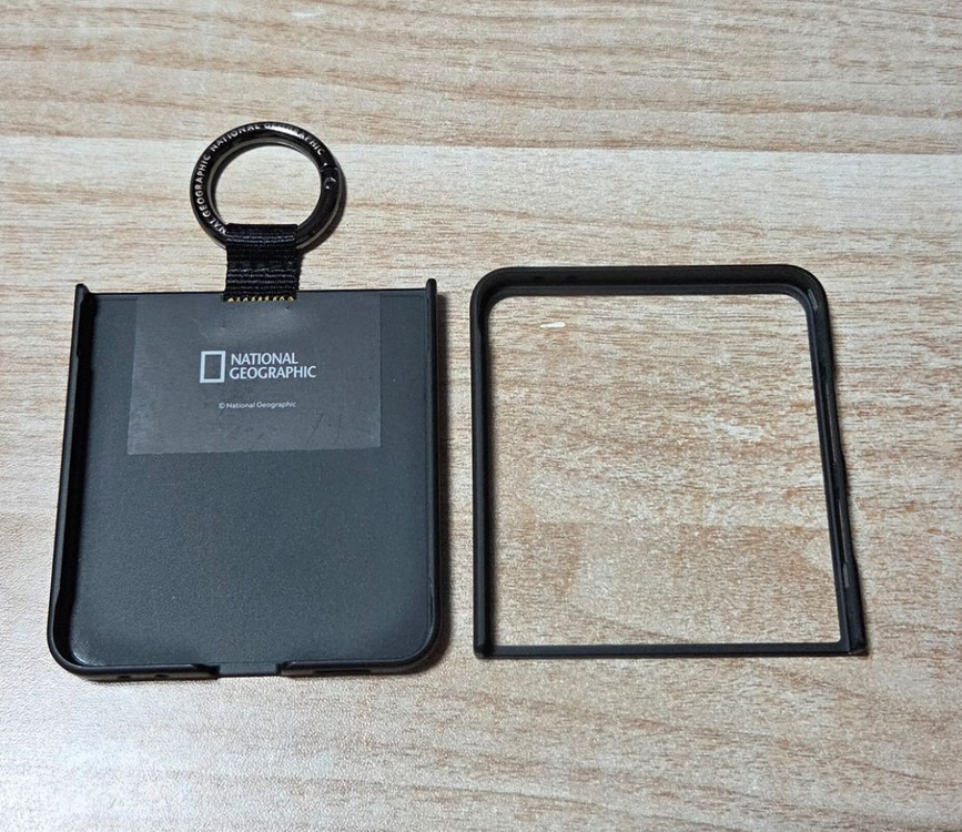내셔널지오그래픽 링 스트랩 슬림핏 갤럭시Z플립7 케이스 새제품 이미지