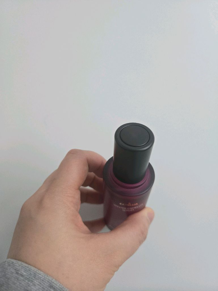 아방쥔 윈터 까멜리아 세럼--2