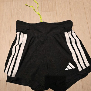 아디다스 2in1 러닝 젤 포켓 쇼츠 s사이즈