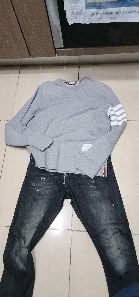 디스퀘어드 블랙진 33/ 톰브라운 맨투맨--2