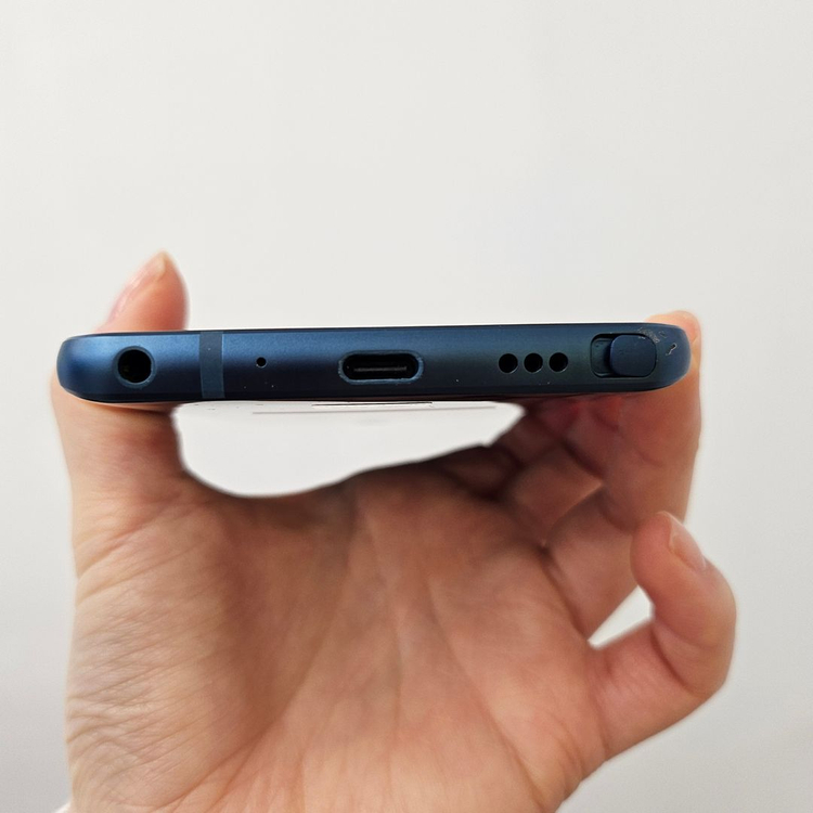 LG Q8 / S급 / 1-56--4