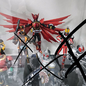 가면라이더 피규어라이즈 프라모델 가조립 팝니다.