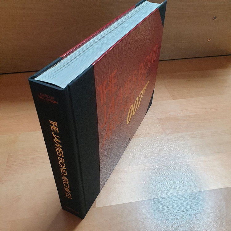 007 제임스본드 자료집 이미지