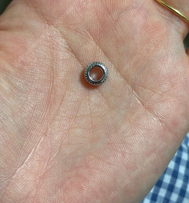 [새제품] 14k 원통 펜던트 랩다이아 화이트골드 이미지