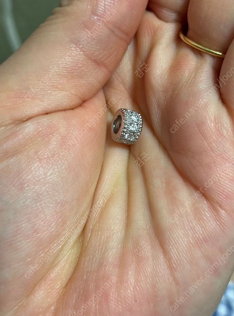 [새제품] 14k 원통 펜던트 랩다이아 화이트골드 이미지