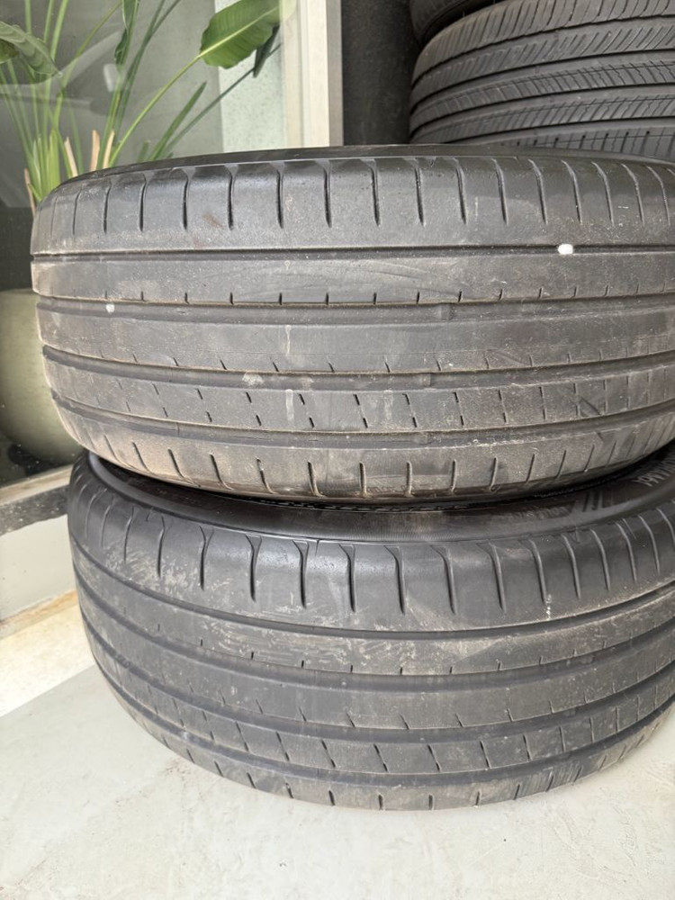 요코하마 어드반 스포츠 245 45 20 타이어 2본 팝니다--2