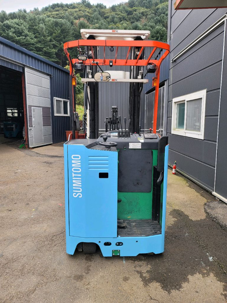 신차급 스미토모 1.5톤 6M3단 입식지게차 판매--2