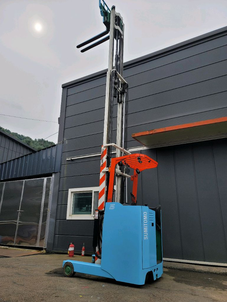 신차급 스미토모 1.5톤 6M3단 입식지게차 판매--4