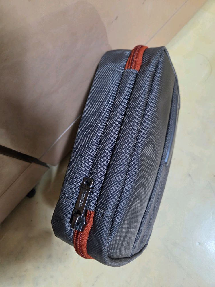 투미 정품 트레블 엑세서리 파우치 거의새제품--4