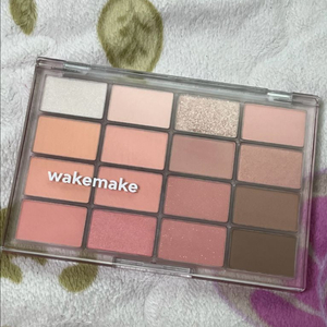 (새제품)웨이크메이크 캔디코랄블러링 섀도우팔레트