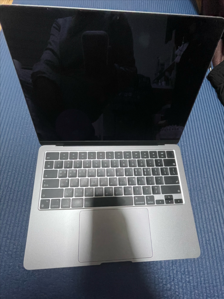 맥북 에어 M2 13인치 16GB/512GB--1