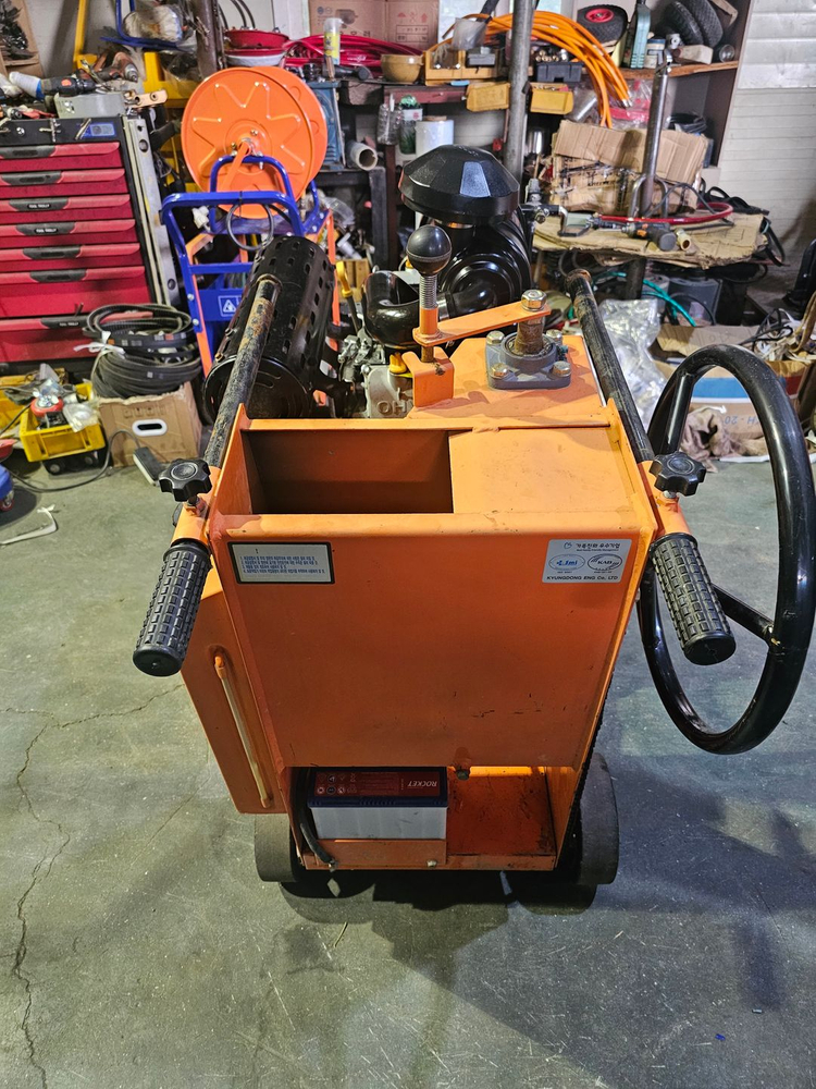 중고 특A급 도로캇타기 도로절단기 바닥절단기 임대 판매--1