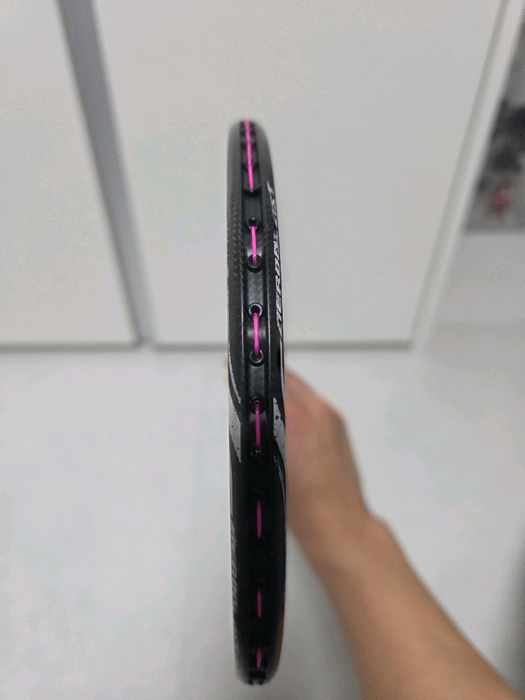 레드썬 AT-28 4u 배드민턴 라켓--3