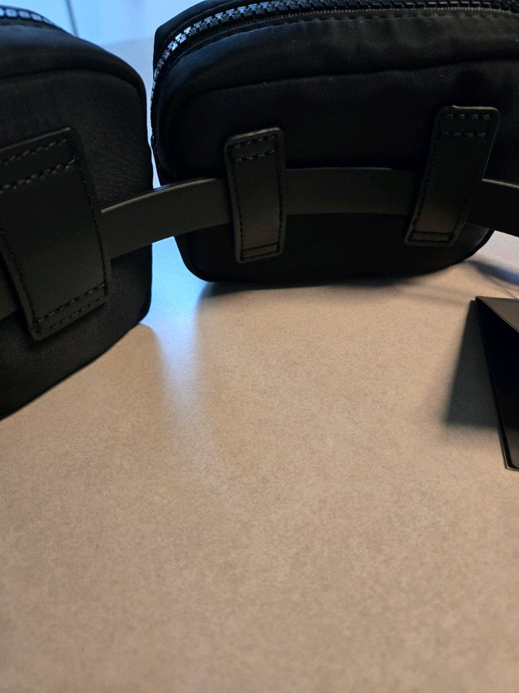 지포어 투포켓스 벨트백 (여성용)--9