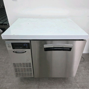 업소용 테이블형 냉장고 저렴히팝니다