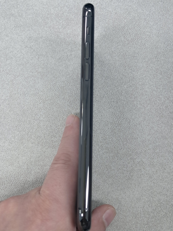 아이폰 11프로 256G 스페이스그레이 판매합니다--2