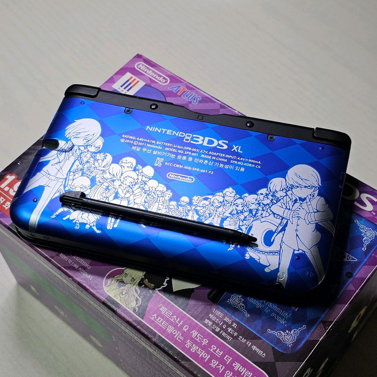 닌텐도 3DS XL 페르소나 에디션--3