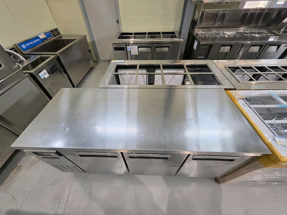 라셀르 냉장테이블 1800 LT-1834R--1