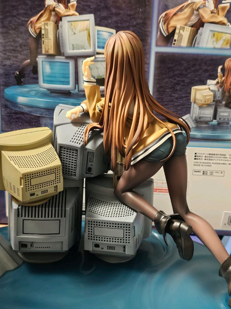 카도가와 마키세 크리스 1/7 스케일 피규어 LED--2