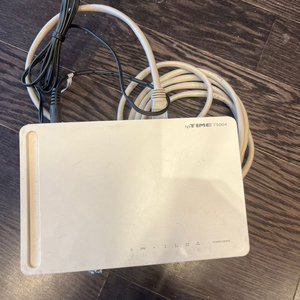 아이피타임 iptime 유선 공유기 T5004 팝니다.