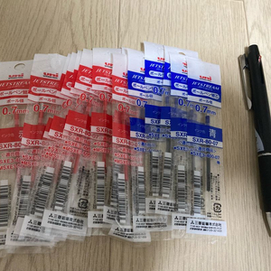 제트스트림3색멀티펜1개,리필15개