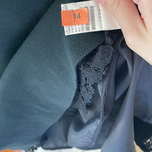 마인 여성 미디 레이스 원피스 네이비