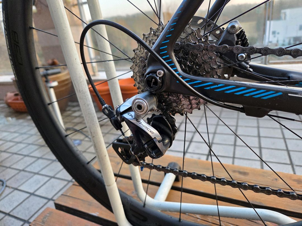 포커스 이자르코맥스 디스크 2016 카본 프래임 및 카본휠셋(ROVAL C38) 로드 자전거--4