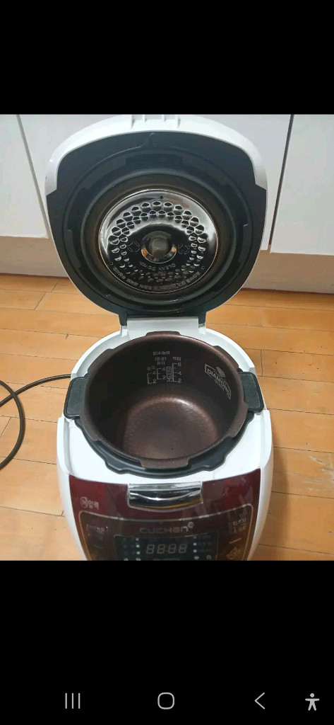 쿠첸 6인용 IH밥솥/WHC-VE0611G 이미지