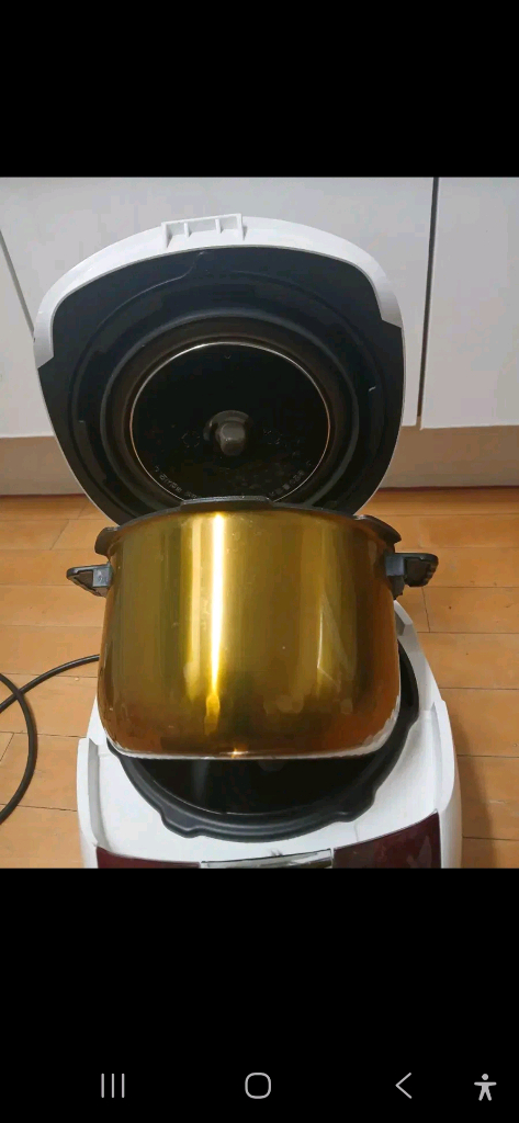 쿠첸 6인용 IH밥솥/WHC-VE0611G 이미지