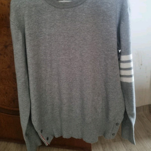 톰브라운4바 니트 맨투맨. L