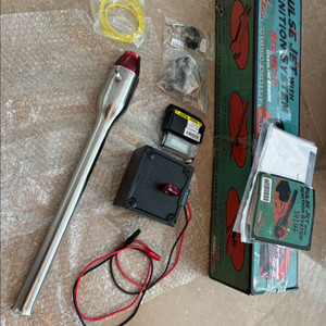 펄스 제트엔진 풀옵션 풀박스 미국구입 최대추력 1.65kg