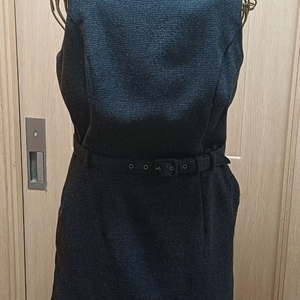 바나나리퍼블릭 울 혼방 벨티드 원피스 (사이즈 6/M)